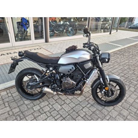 YAHAHA XSR 700 ABS 2016